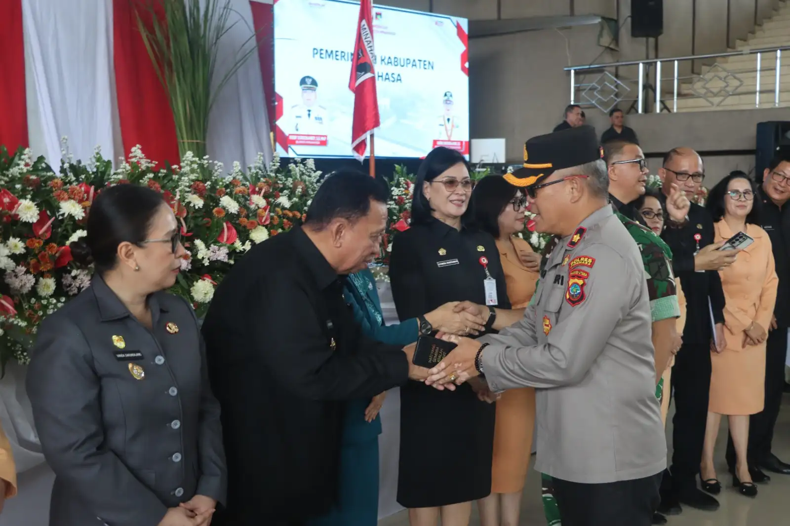 Pimpinan Pratama Pemkab Minahasa Dilantik, Bupati Tekankan Amanah, Inovasi, dan Integritas